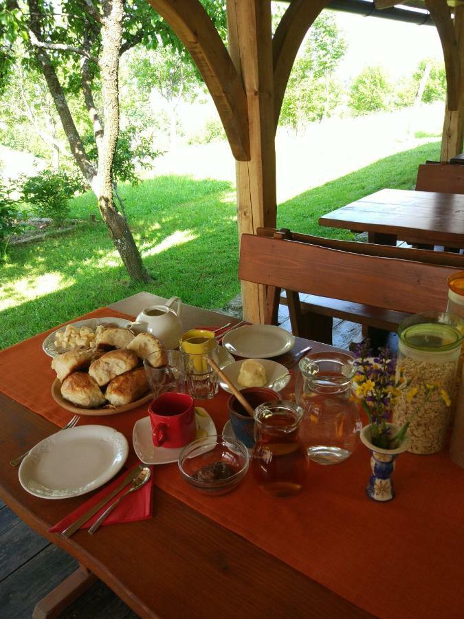 Tourist Farm Strle With Great Local Food Villa Cerknica Exterior photo